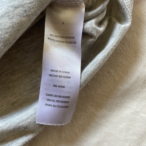 Disney Frozen collection. Girls Elsa 3 piece. Size 5 - Picture 7 of 16